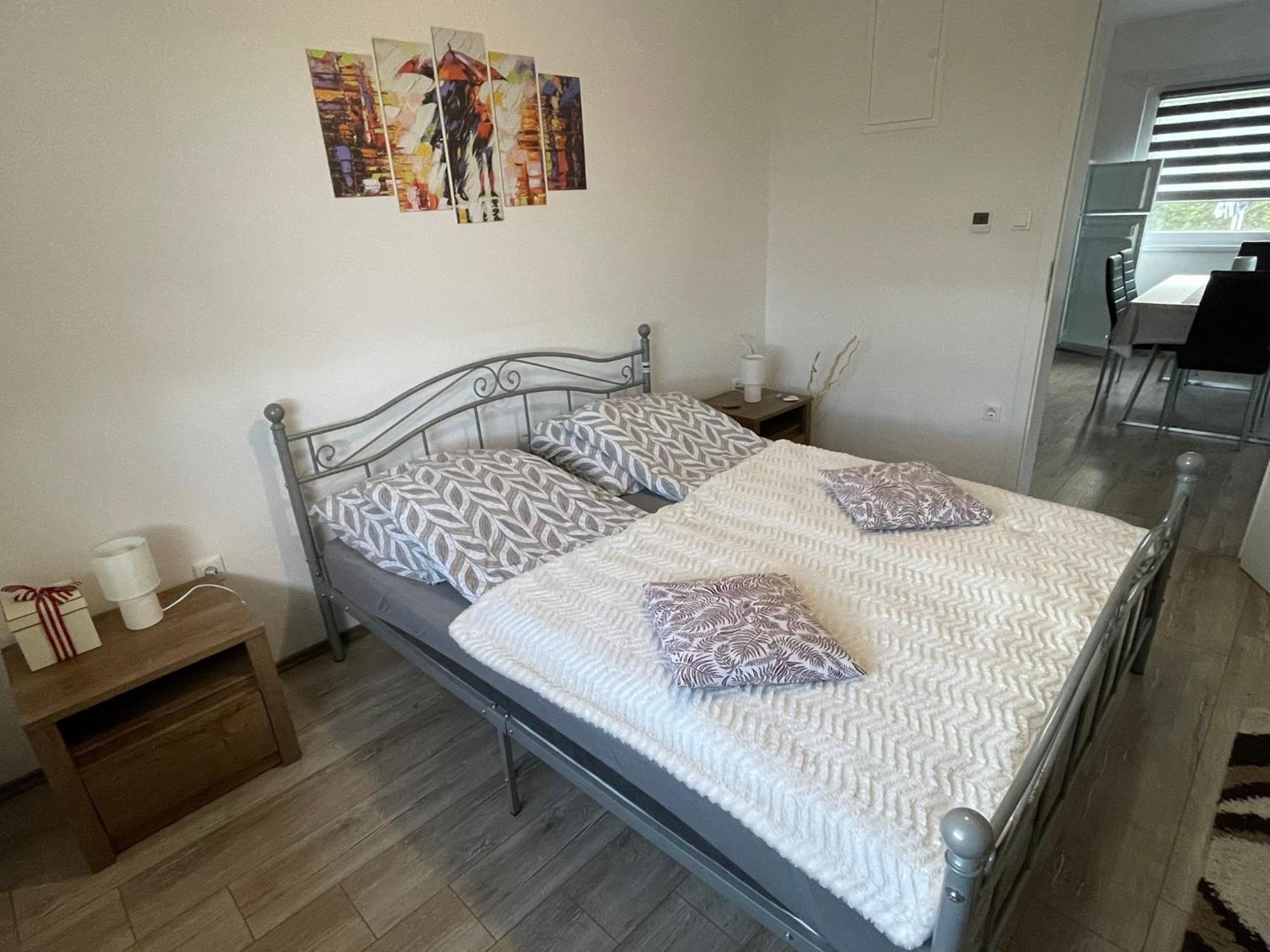 Fullhouse Apartmanhaz Zamárdi Eksteriør billede