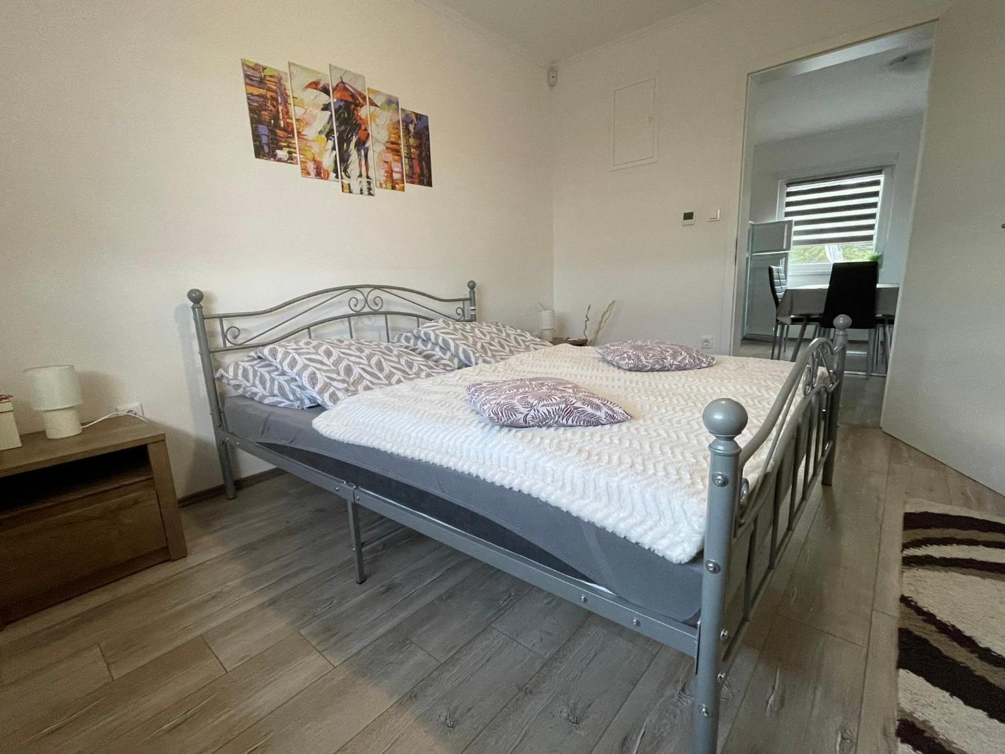 Fullhouse Apartmanhaz Zamárdi Eksteriør billede